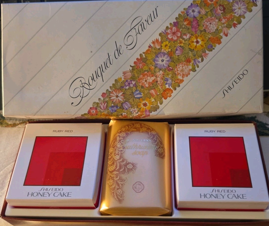 Vintage Shiseido Bouquet de Faveur Soap Gift Set Japan Honey Cake Ruby Red NOS