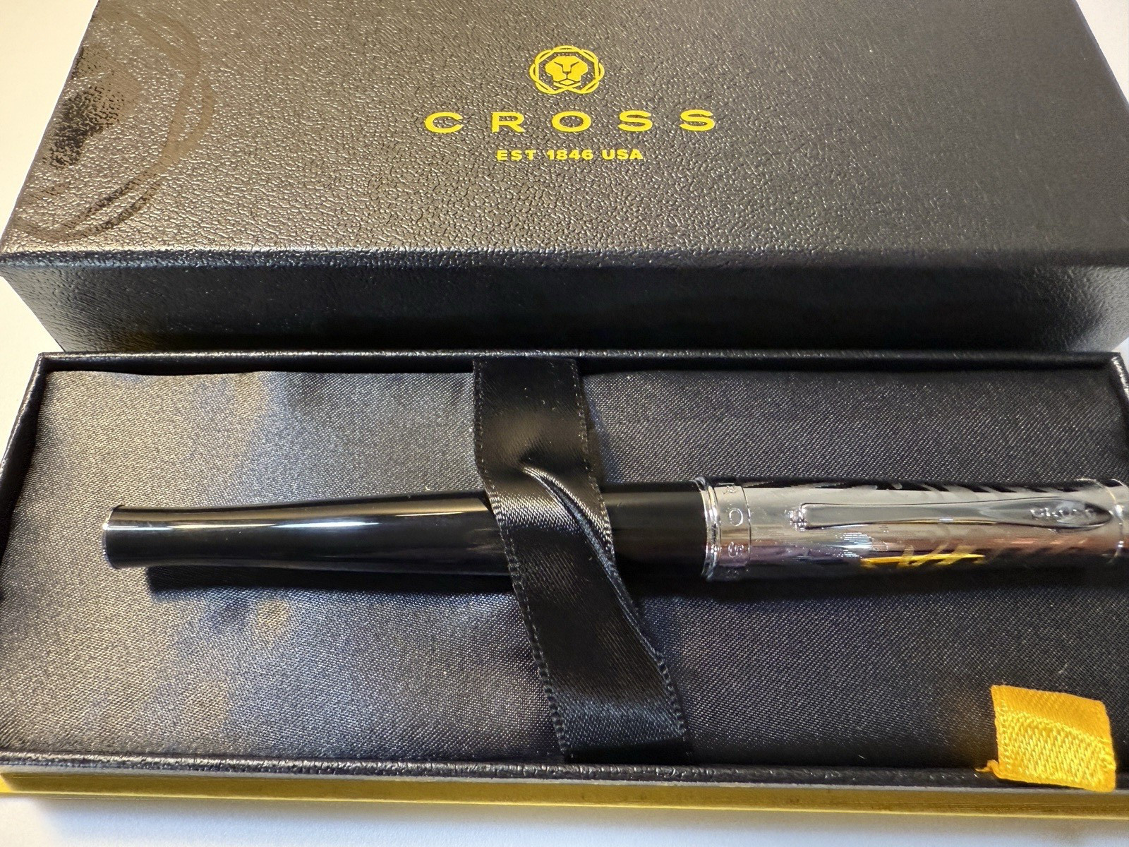 Cross Sauvage Onyx  Zebra Rollerball Pen w wist off Cap Retired NIB Holiday SALE