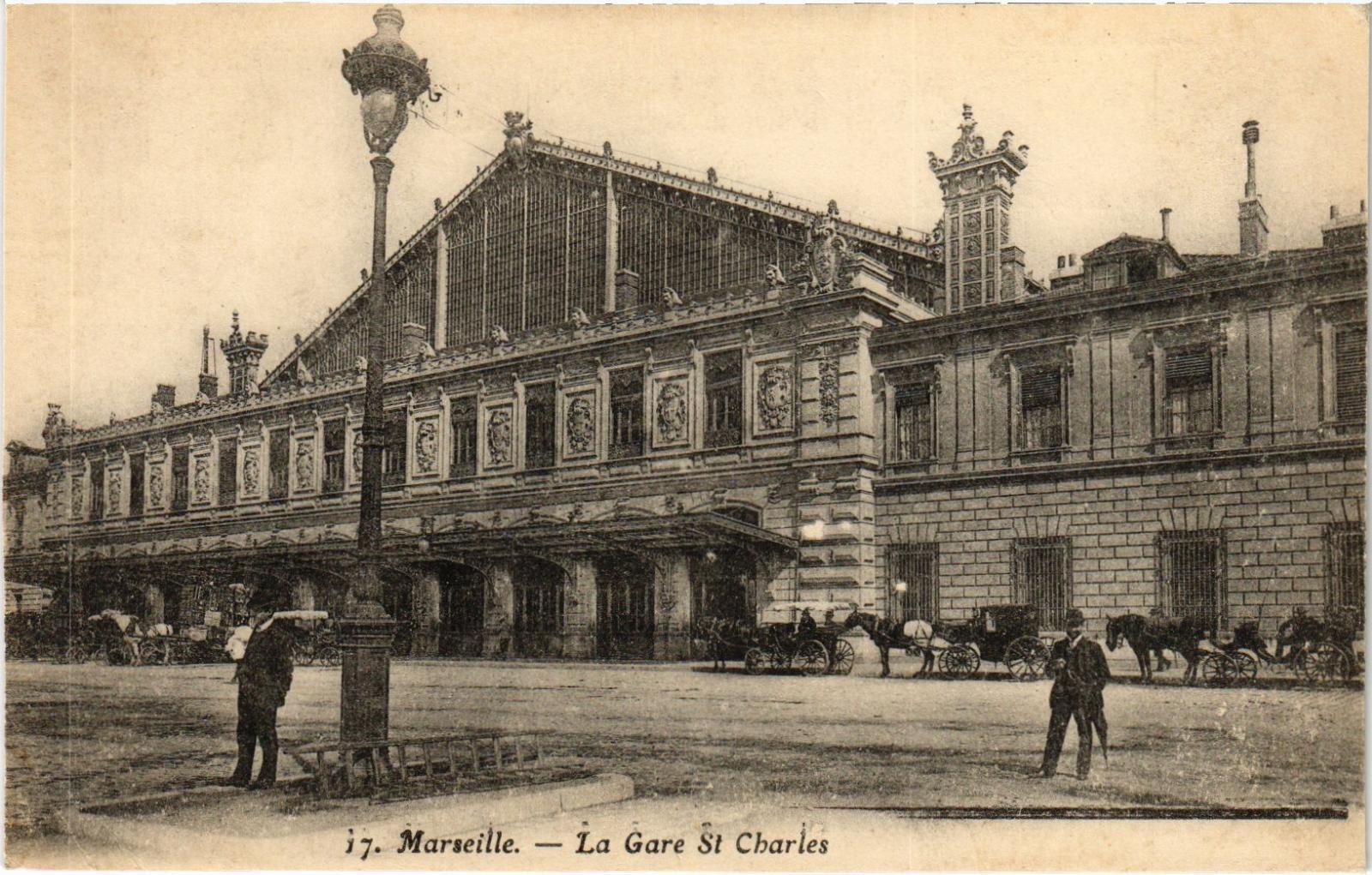 CPA AK MARSEILLE - La Gare St-Charles (986566)