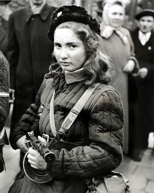 Young Girl Russian Female Soldier 8 x 10 World War 2 WWII Photo 28