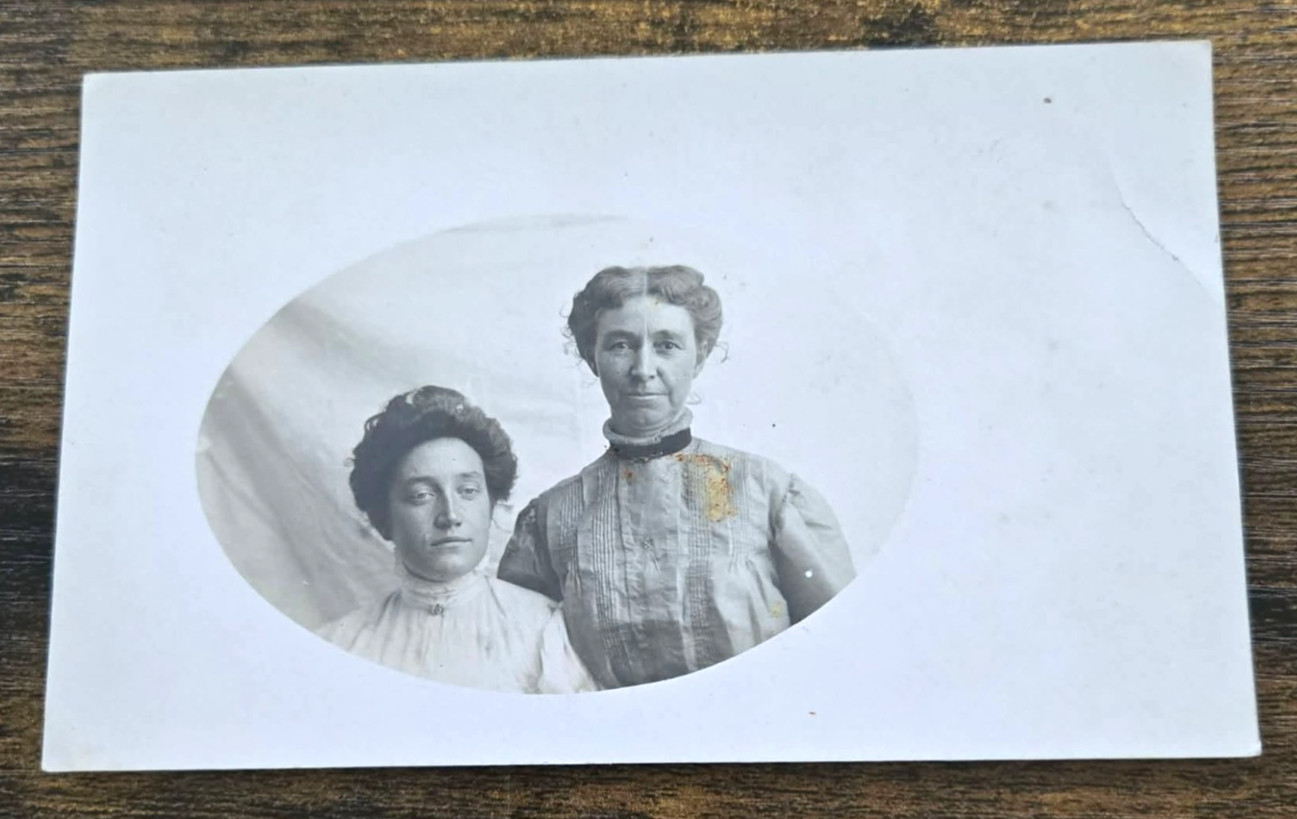 1920s RPPC Oval Vignette Two Women Real Photo Antique Postcard Unposted