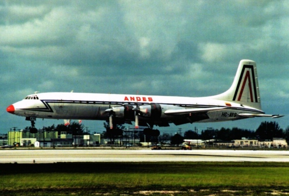 ANDES Ecuador Canadair CL-44 HC-AYS @ Quito UIO 1977 - postcard