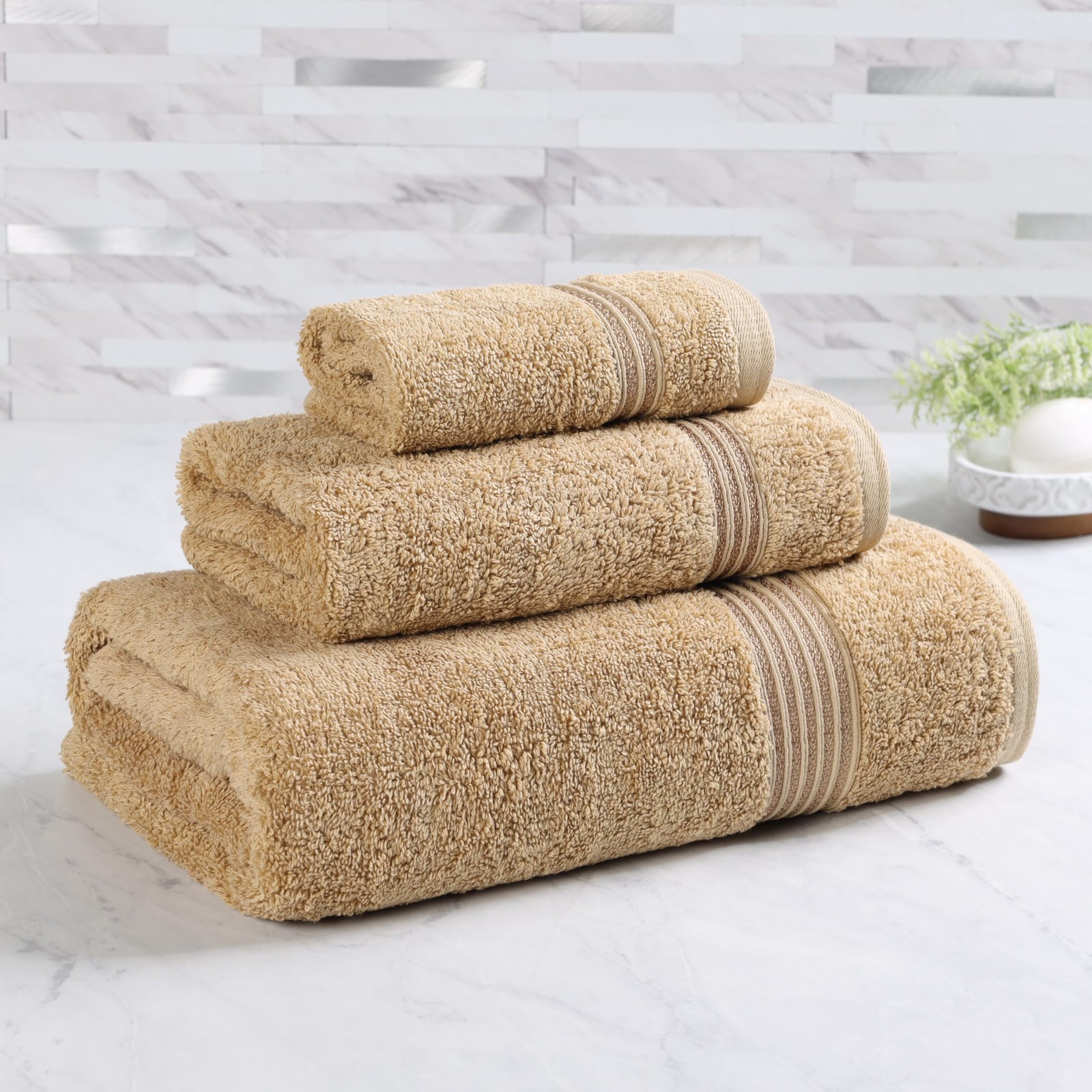 Superior Heritage Egyptian Cotton 3 Piece Towel Set Assorted Absorbent Towels Superior Heritage Egyptian Cotton 3 Piece Towel Set Assorted Absorbent Towels