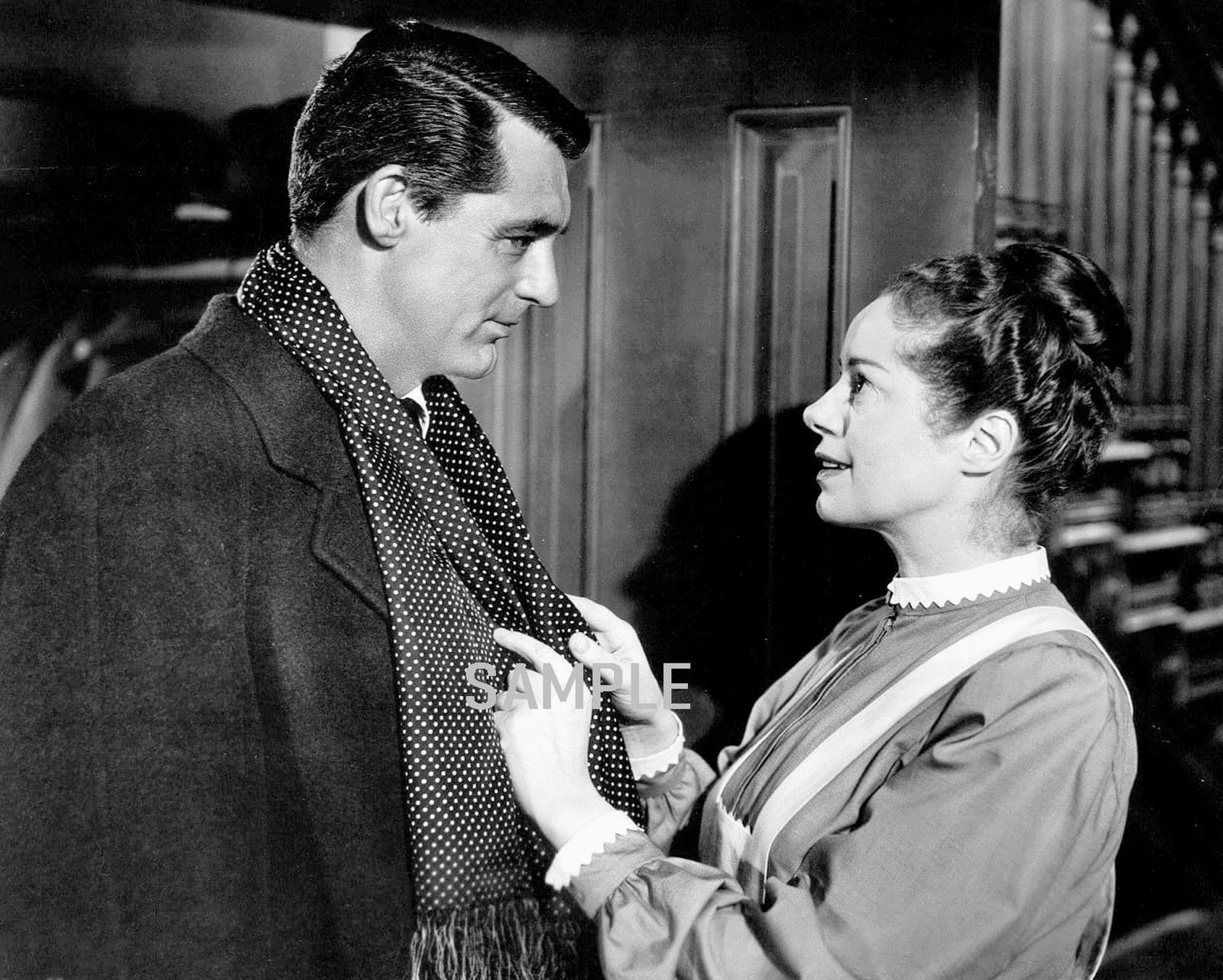 1947 CARY GRANT & ELSA LANCHESTER in THE BISHOP\'S WIFE  Photo   (217-O )