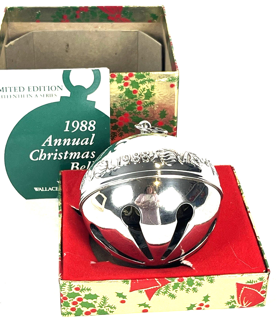 Vintage Wallace 1988 Silverplate Annual Sleigh Bell Christmas Ornament Box