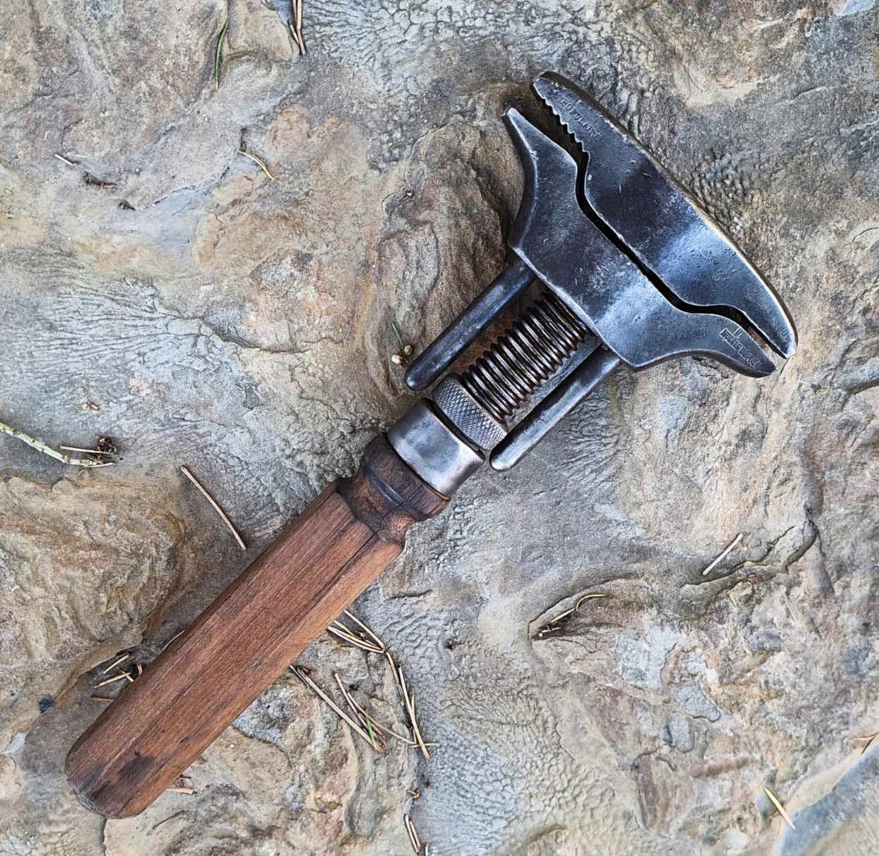 Adjustable Large Hand Vise Wrench with Wooden Handle Antique Old Tool Depose