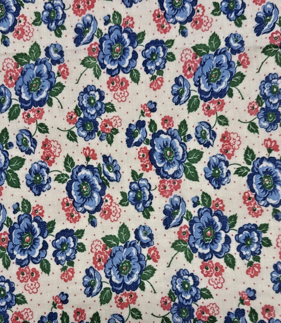 Vintage 1930's-40's feedsack fabric piece 8.5x10” floral design with dots