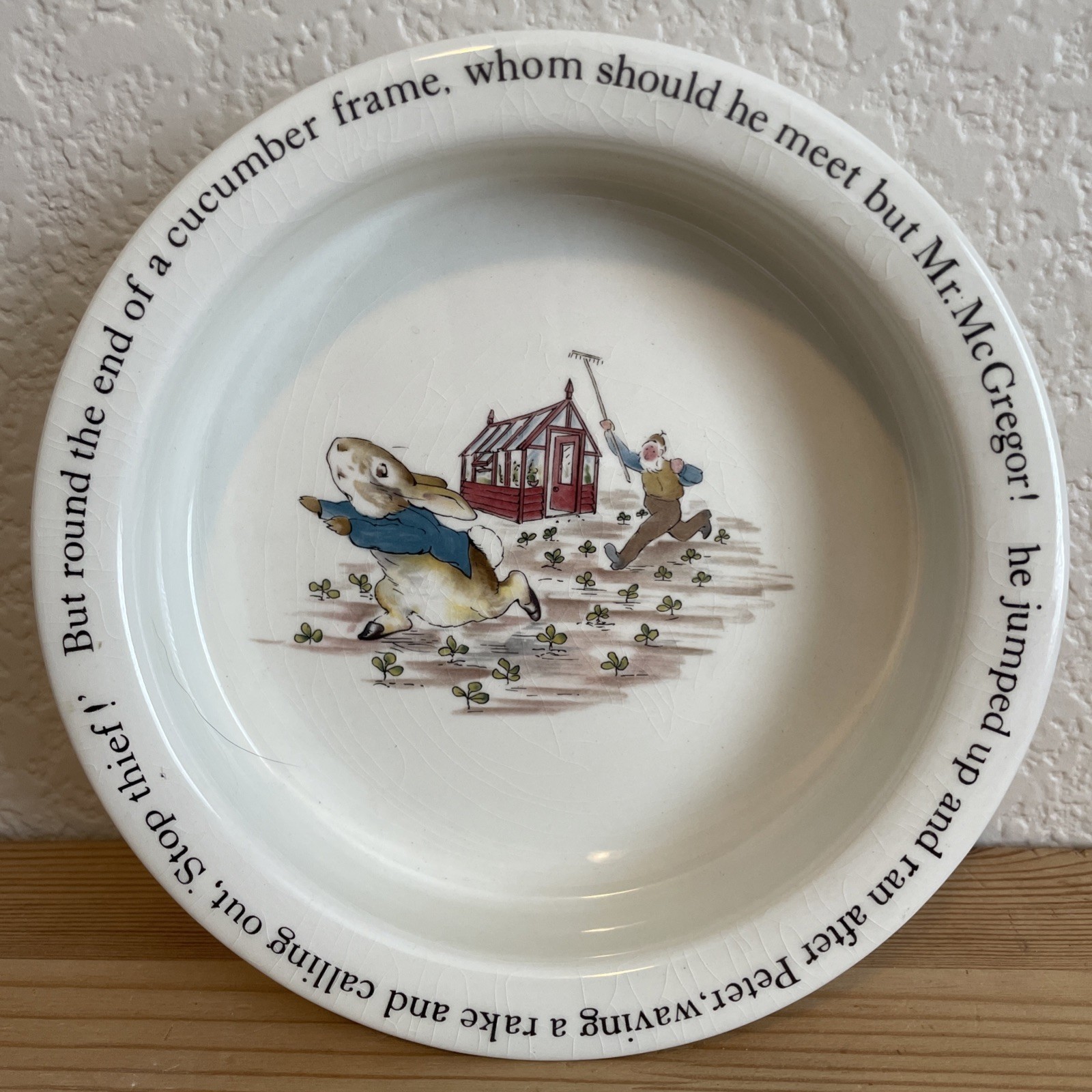 Wedgwood Peter Rabbit Bowl Dish Beatrix Potter Designs Made in England Wedgwood Peter Rabbit Bowl Dish Beatrix Potter Designs Made in England