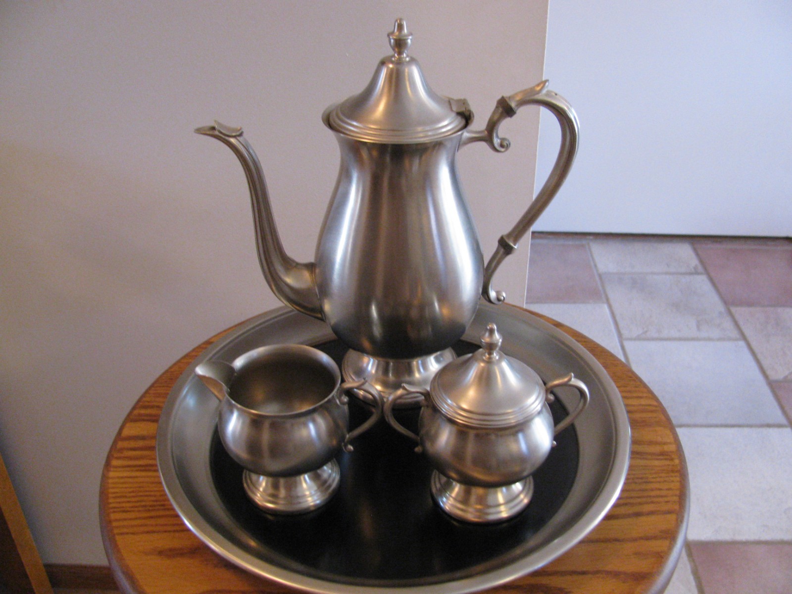 FB Rogers Tea/Coffee Set ~ Provincetown Pewter lite ~ 5 pc w/Tray FB Rogers Tea/Coffee Set ~ Provincetown Pewter lite ~ 5 pc w/Tray