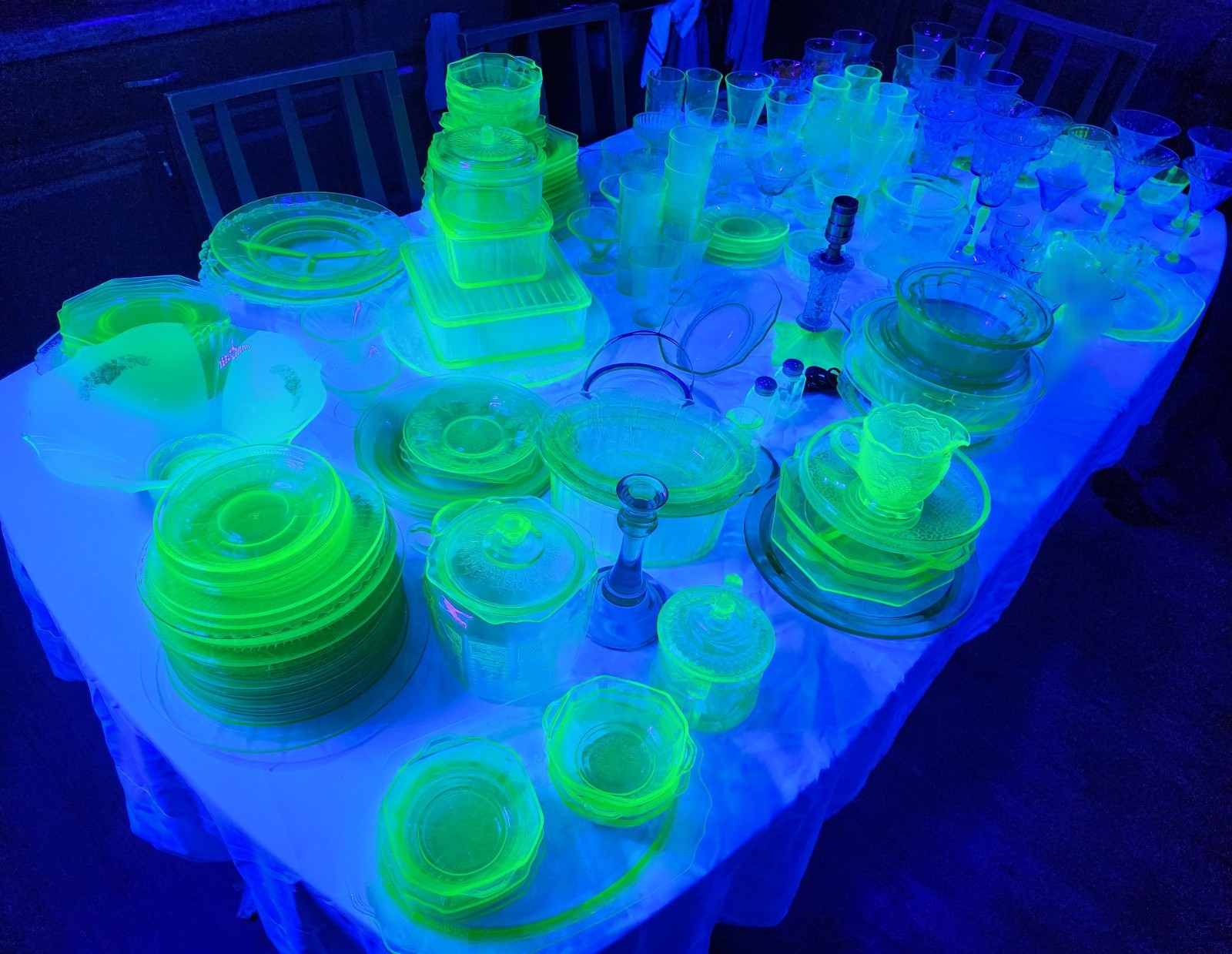 MASSIVE 197 Piece Uranium UV Glass Lot Collection: Plates Dishes Cups Bowls More