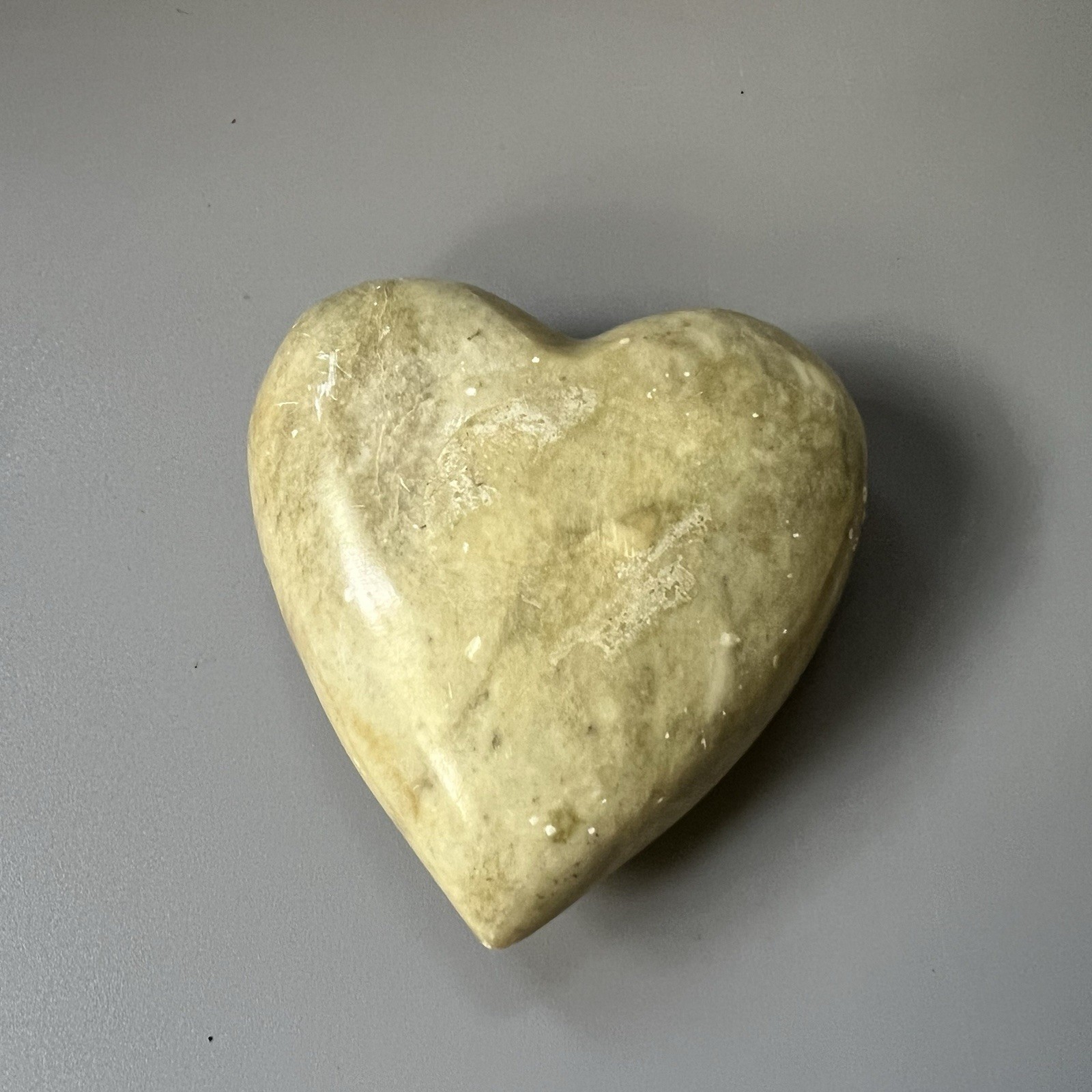 Vtg Carved Soapstone Heart Paperweight Puffy Stone Sculpture Yellow Green 3\