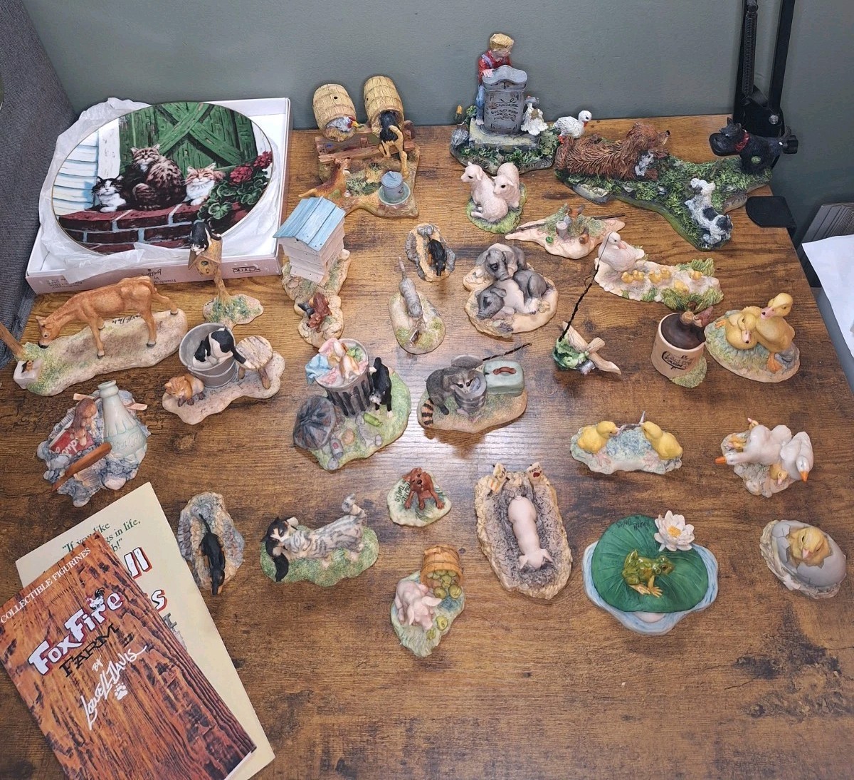 Lot Of 28 Schmid Lowell Davis Figurines, Fox Fire Farms & RFD America MAKE OFFER