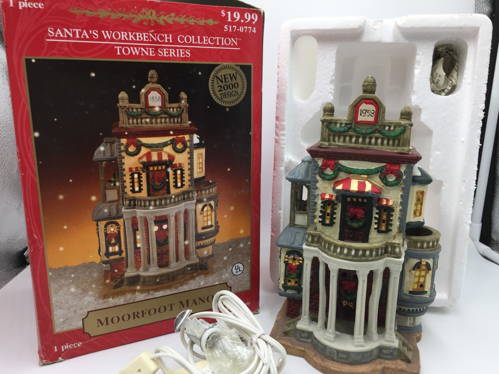 SANTA'S WORKBENCH Moorfoot Manor Christmas Village W/ Light & Box