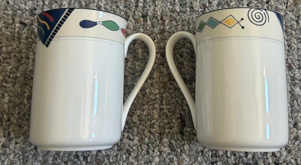 RARE MIKASA HEADLINE COFFEE MUG SET