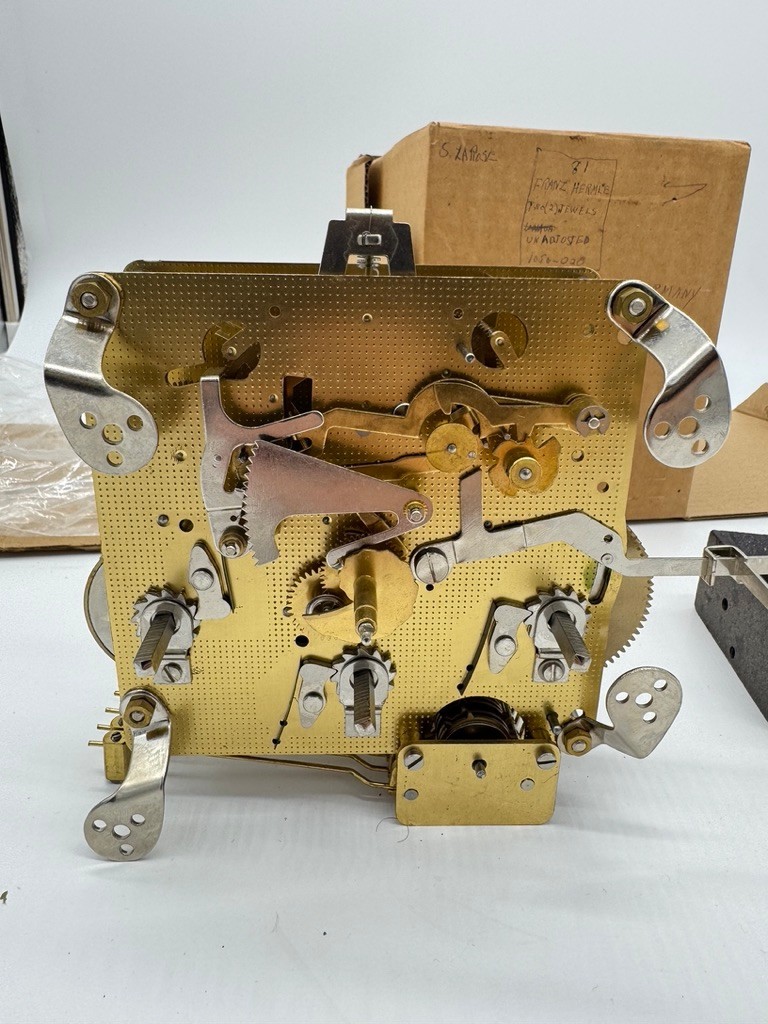 Franz Hermle 8 Hammer Clock Movement, Chime Rods, Hands, Key 1050-020 new