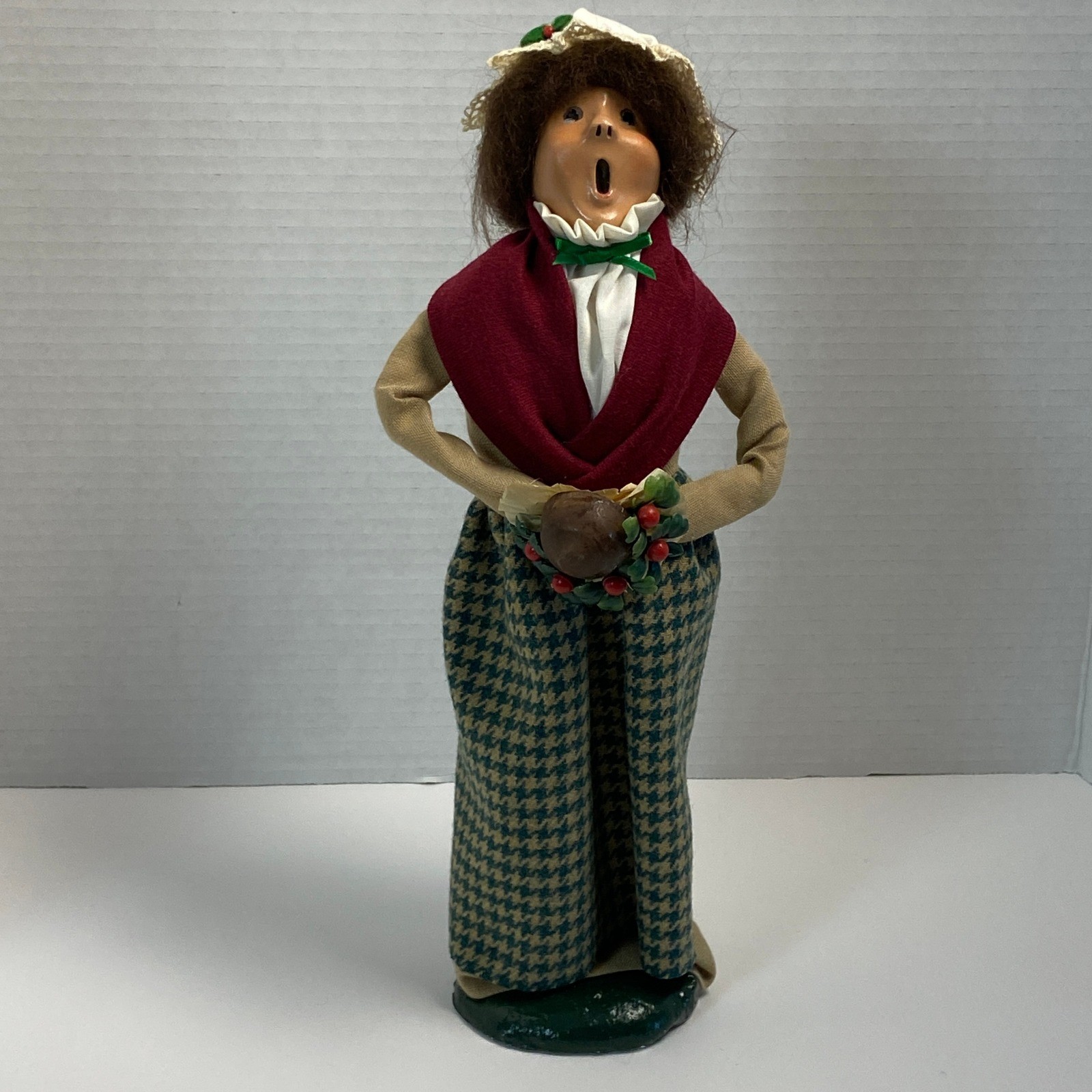 Vintage 1984 Byers Choice The Carolers Woman Singing Houndstooth Apron Figurine