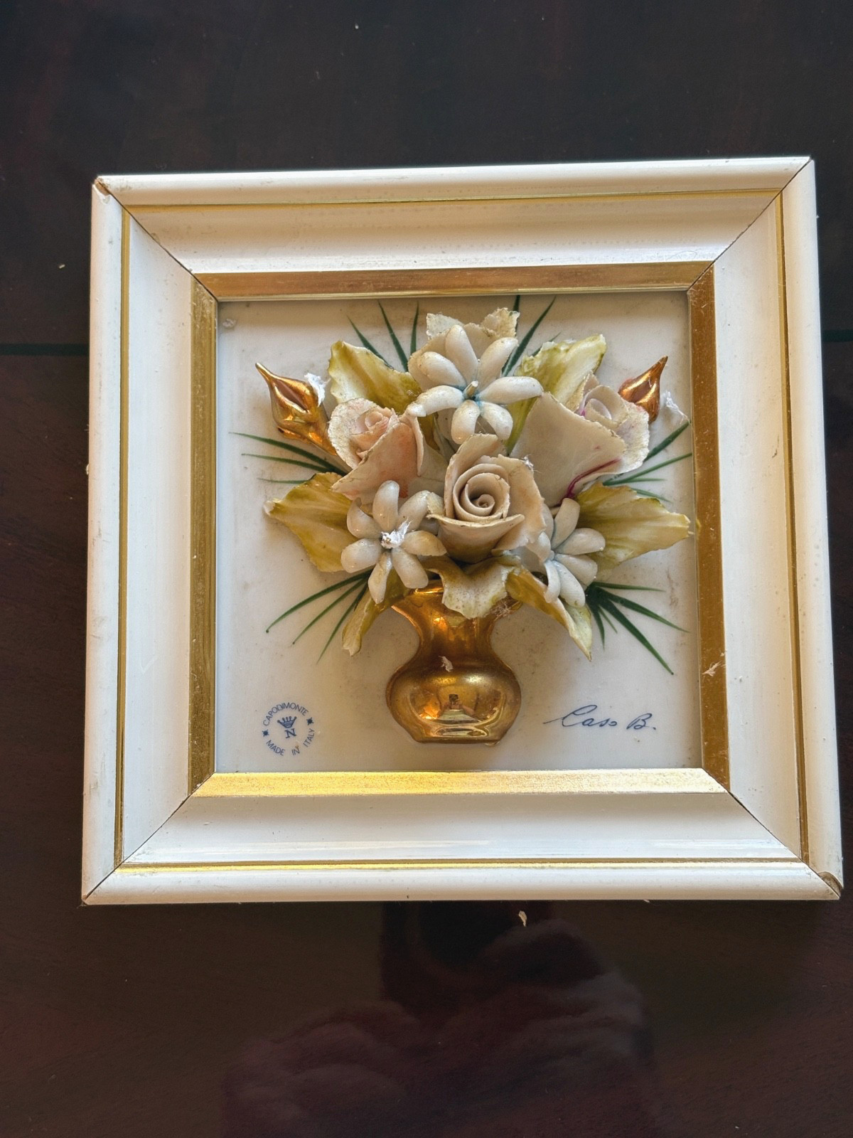 VINTAGE HAND-MADE ITALIAN CAPODIMONTE 3D PORCELAIN FLORAL BOUQUET WALL PLAGUE
