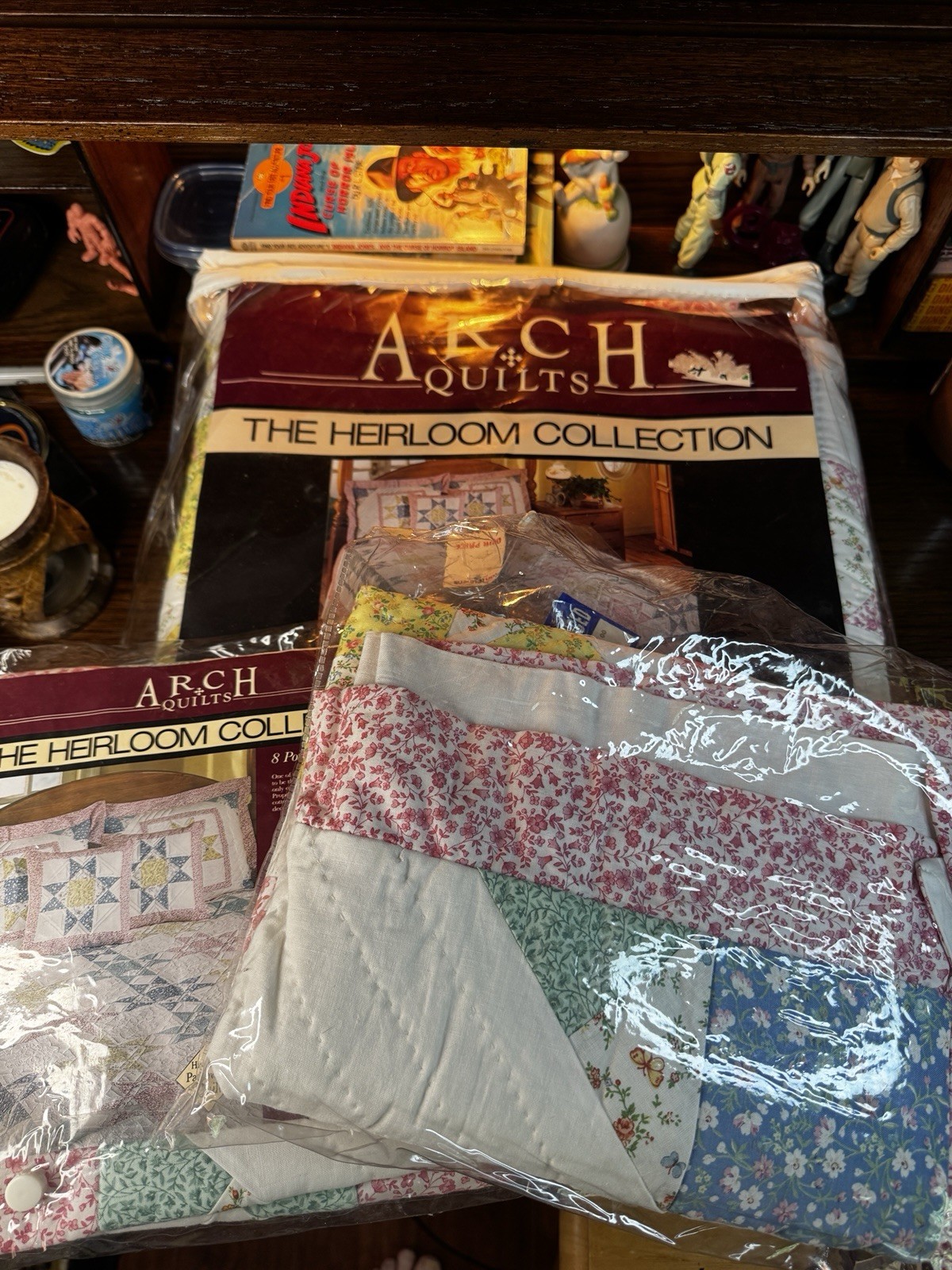 The Arch Heirloom Patchwork Quilt Vintage Twin 8 Pt Star Pink 2 Pillow Cases