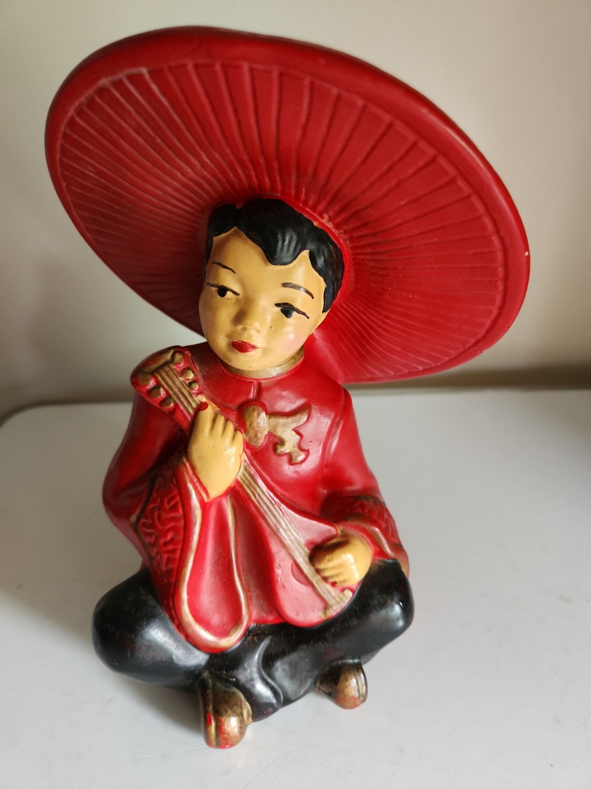 VTG MCM ADORABLE Chalkware  Asian Child Playing Instrument 7\