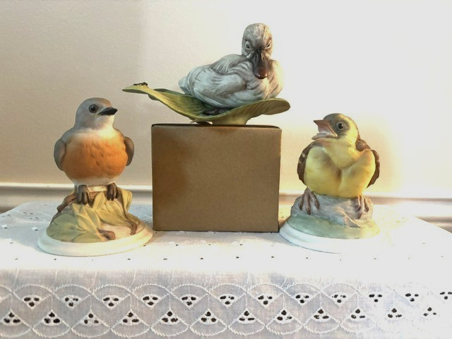 Vintage Boehm Porcelain Baby Birds  Set of 3 Cygnet Gold Finch Blue Bird