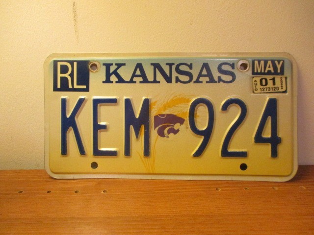 Rare 2001 Kansas License Plate KEM 924 KSU football Wildcat speciality plate