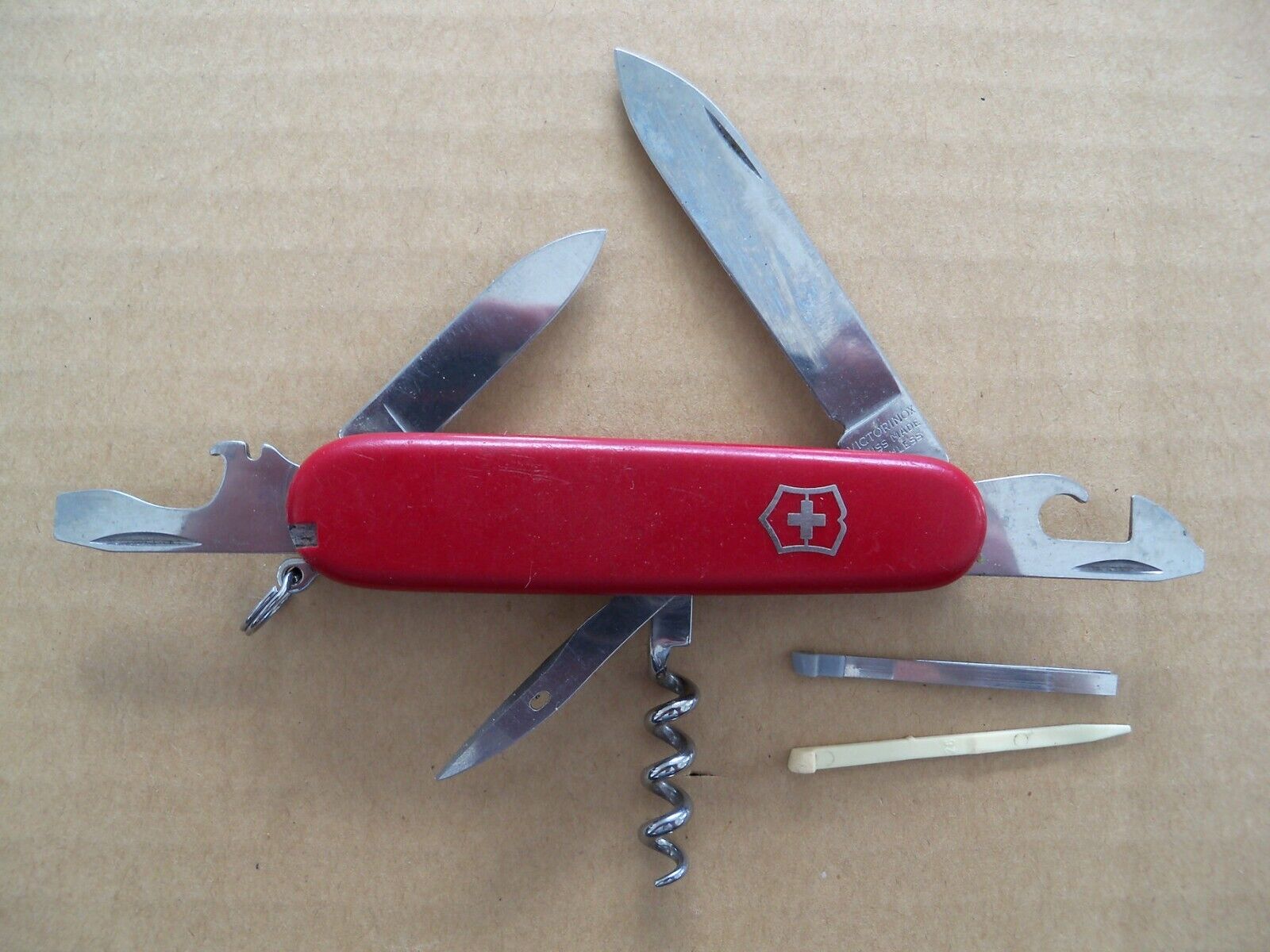 Victorinox Spartan Swiss Army Pocket Knife - Red - Corkscrew - Very Good