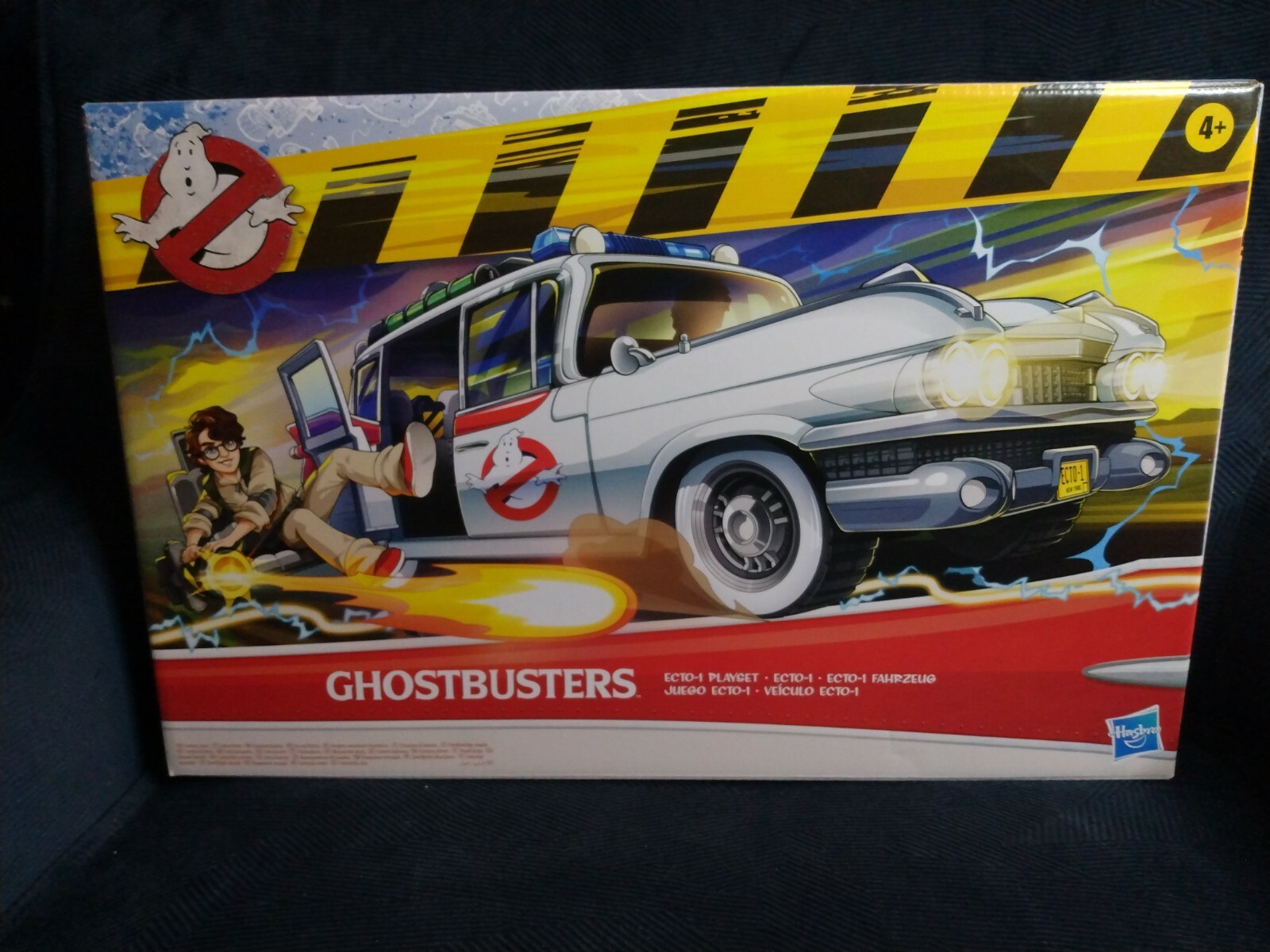 Ghostbusters ECTO-1 PLAYSET + Exclusive PoP DR. PETER VENKMAN #744
