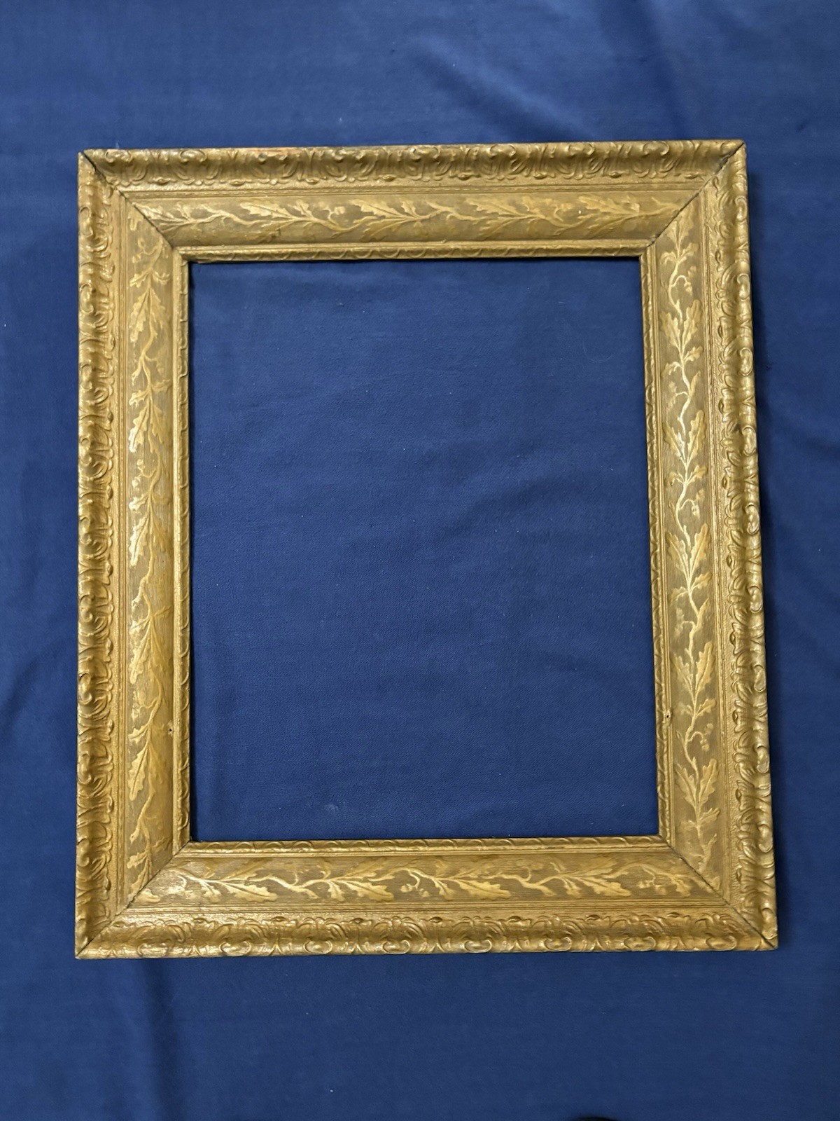 Beautiful Vintage Gold Gilt Large Ornate Wood Picture frame Suitable For Art