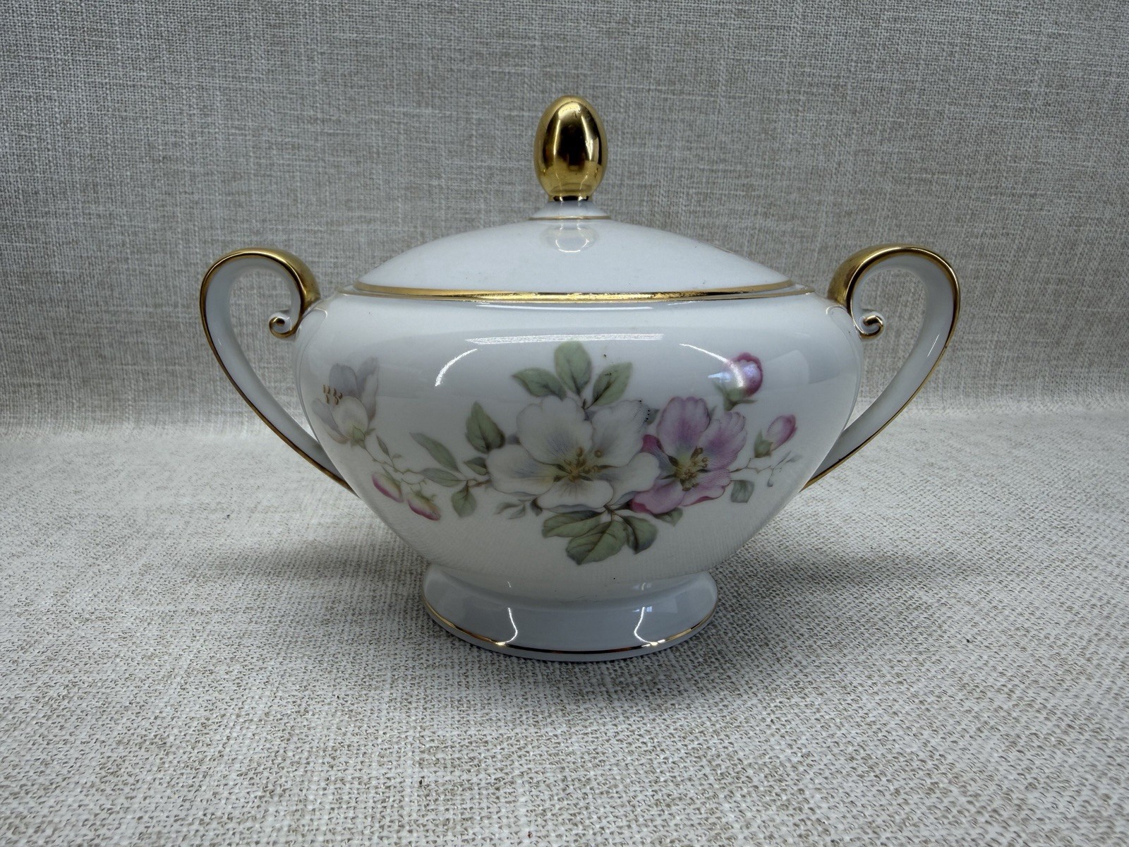 Tirschenreuth Bavaria Germany Floral Porcelain Sugar Bowl w Lid Gold Trim