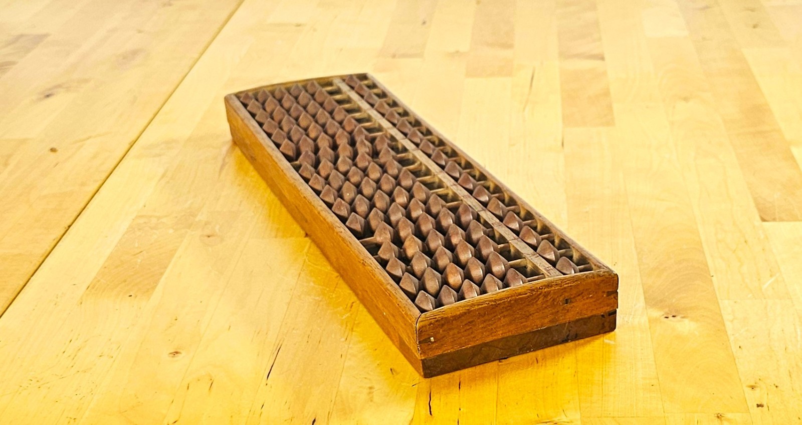 1930s Rosewood Soroban Abacus Carved Kanji Sign 17 Row Vintage