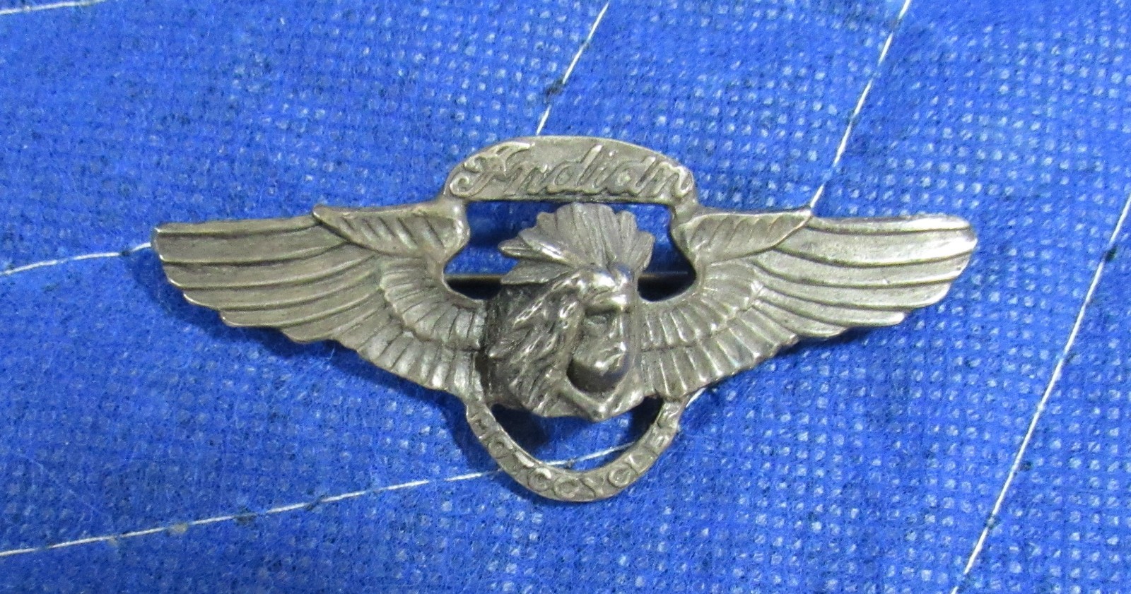 1920's INDIAN CHIEF SCOUT 4 FOUR MOTOCYCLE MOTORCYCLE STERLING SILVER WINGED PIN