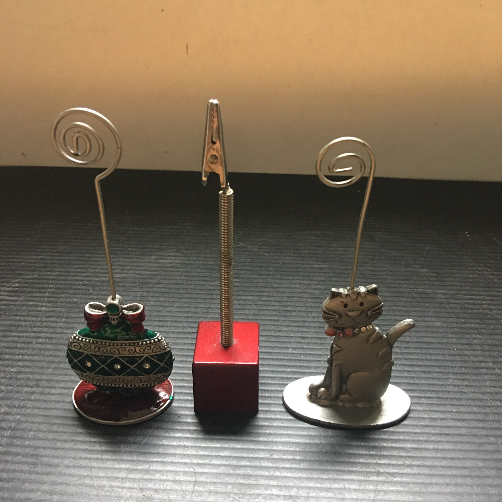 3 VTG 1990s Festive, Feline Photo Note Clip Stands Christmas Ornament Cat Design