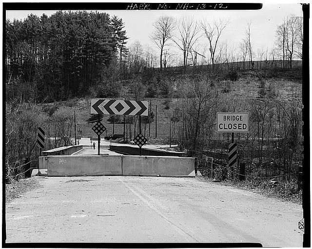 Photo:Walpole NH Westminster VT Connecticut River Bridge Closed 1910s