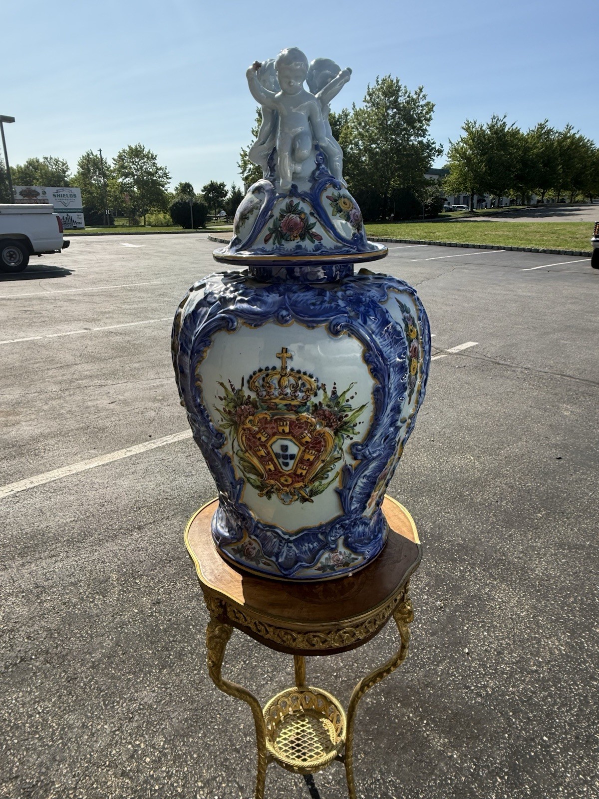 Monumental 29” Vestal Alcobaca Portugal Hand Painted Floor Urn Vase Cherub