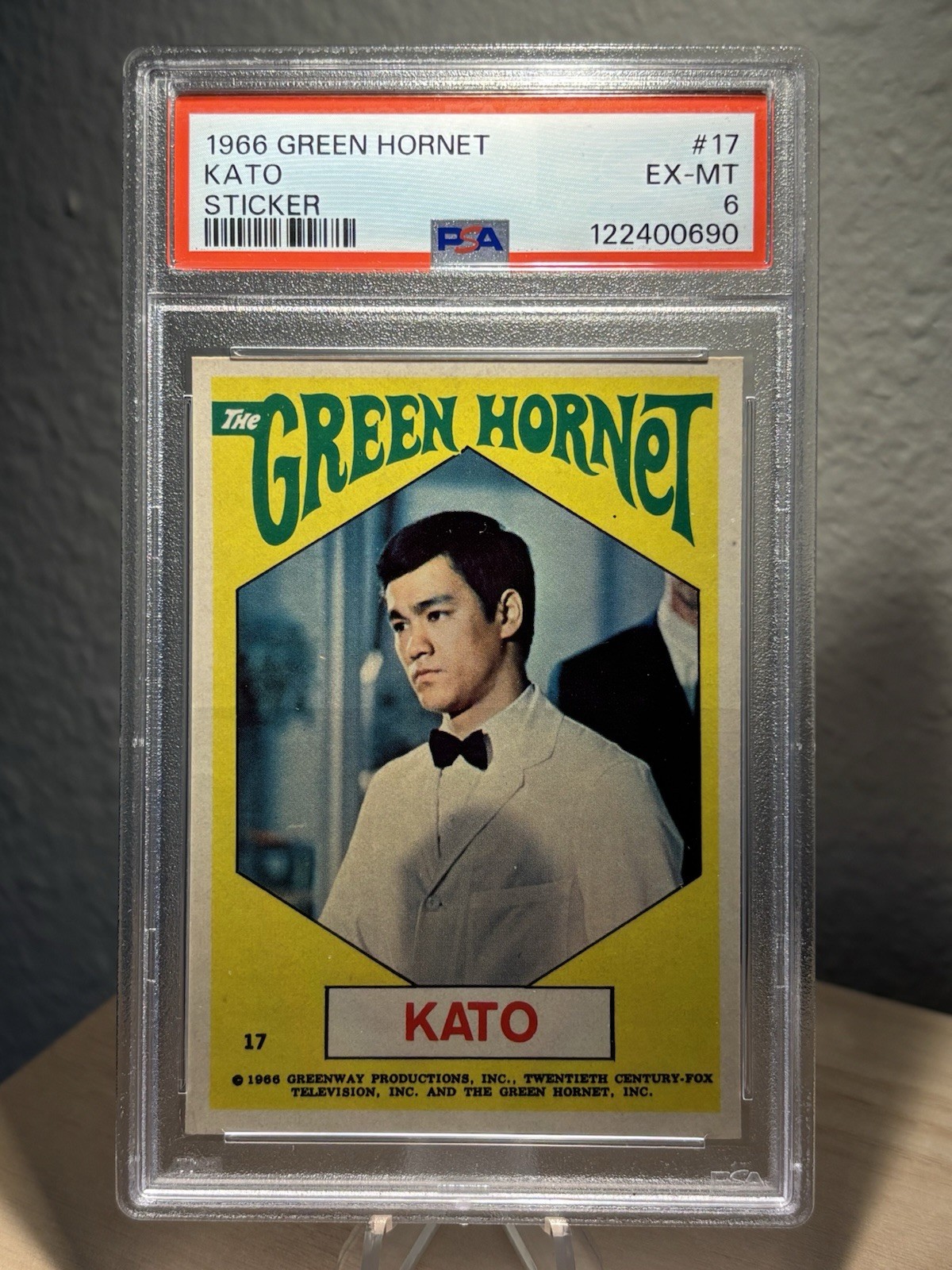GREEN HORNET 1966 TOPPS GREEN HORNET STICKER #17 