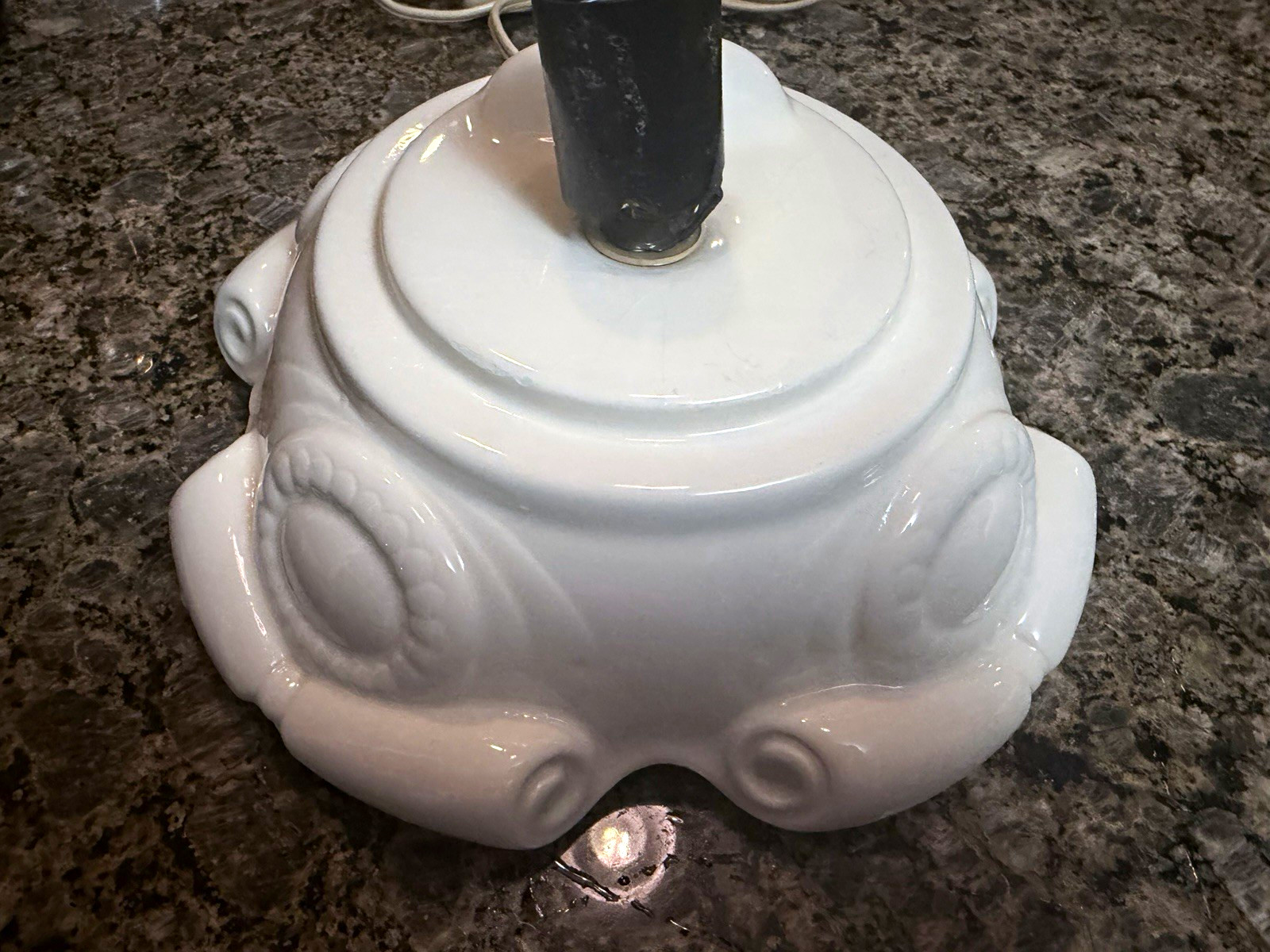 Vintage Atlantic Mold Ceramic Christmas Tree in White Base ONLY with Cord