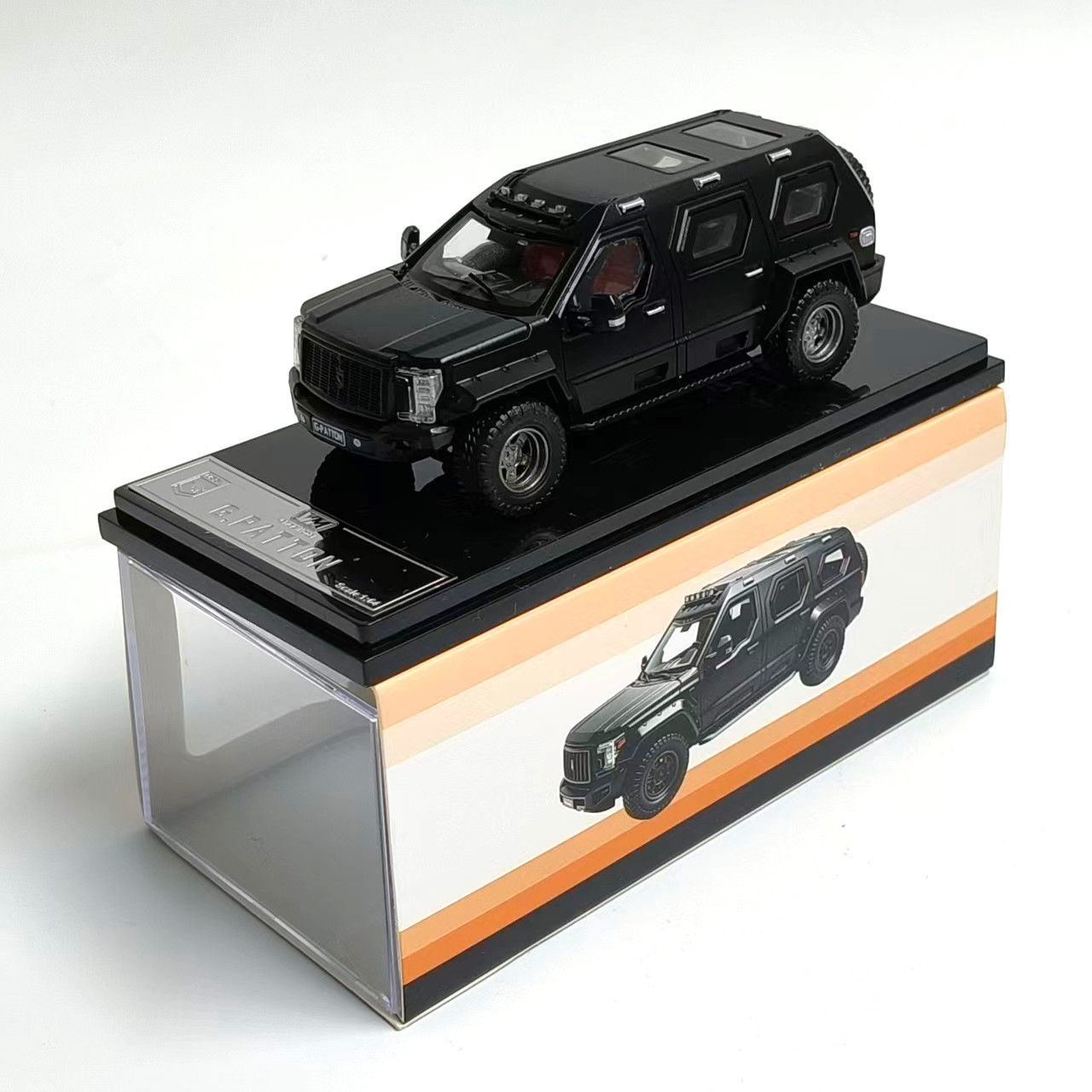 1:64 George Patton GX Luxury Off-Road SUV Armored Vehicle Alloy Model Car