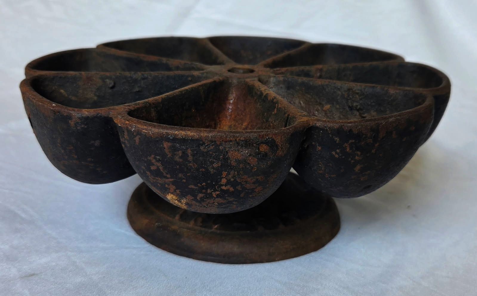 Antique Tru-Fit Cast Iron Cobbler's Rotating Nail Caddy Hardware Store Nail Bin