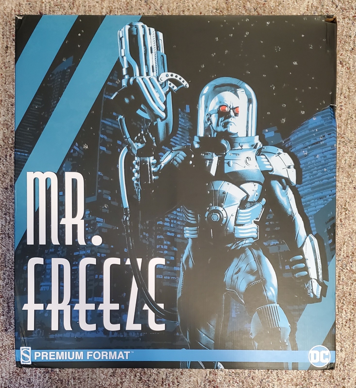 Mr. Freeze Sideshow Collectibles Premium Format Statute DC CIB - *Minor Damage* Mr. Freeze Sideshow Collectibles Premium Format Statute DC CIB - *Minor Damage*