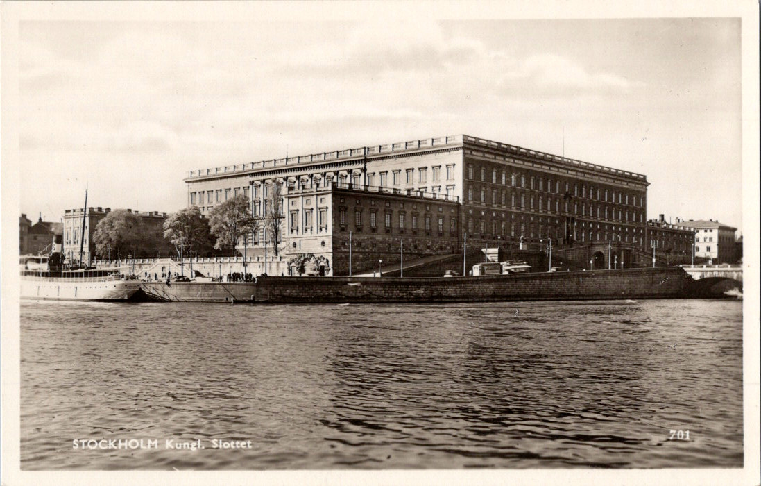 Postcard Sweden Royal Palace Stockholm circa 1930-1939