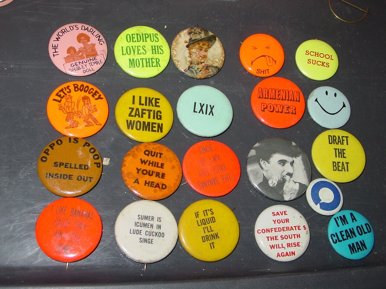 HIPPIE ERA VINTAGE 1960's & 1970's 1.5 INCH BUTTON COLLECTION LOT of 20 NICE #15