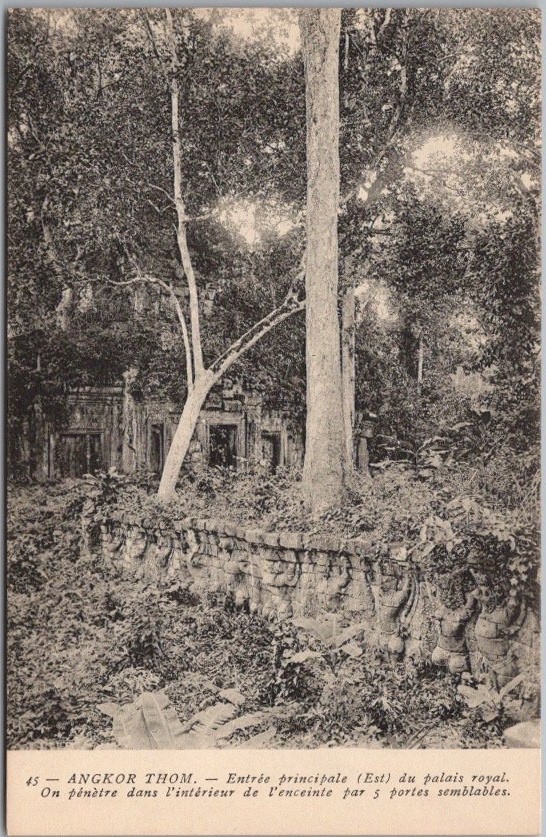 Vintage Siem Reap, CAMBODIA Postcard ANGKOR THOM \