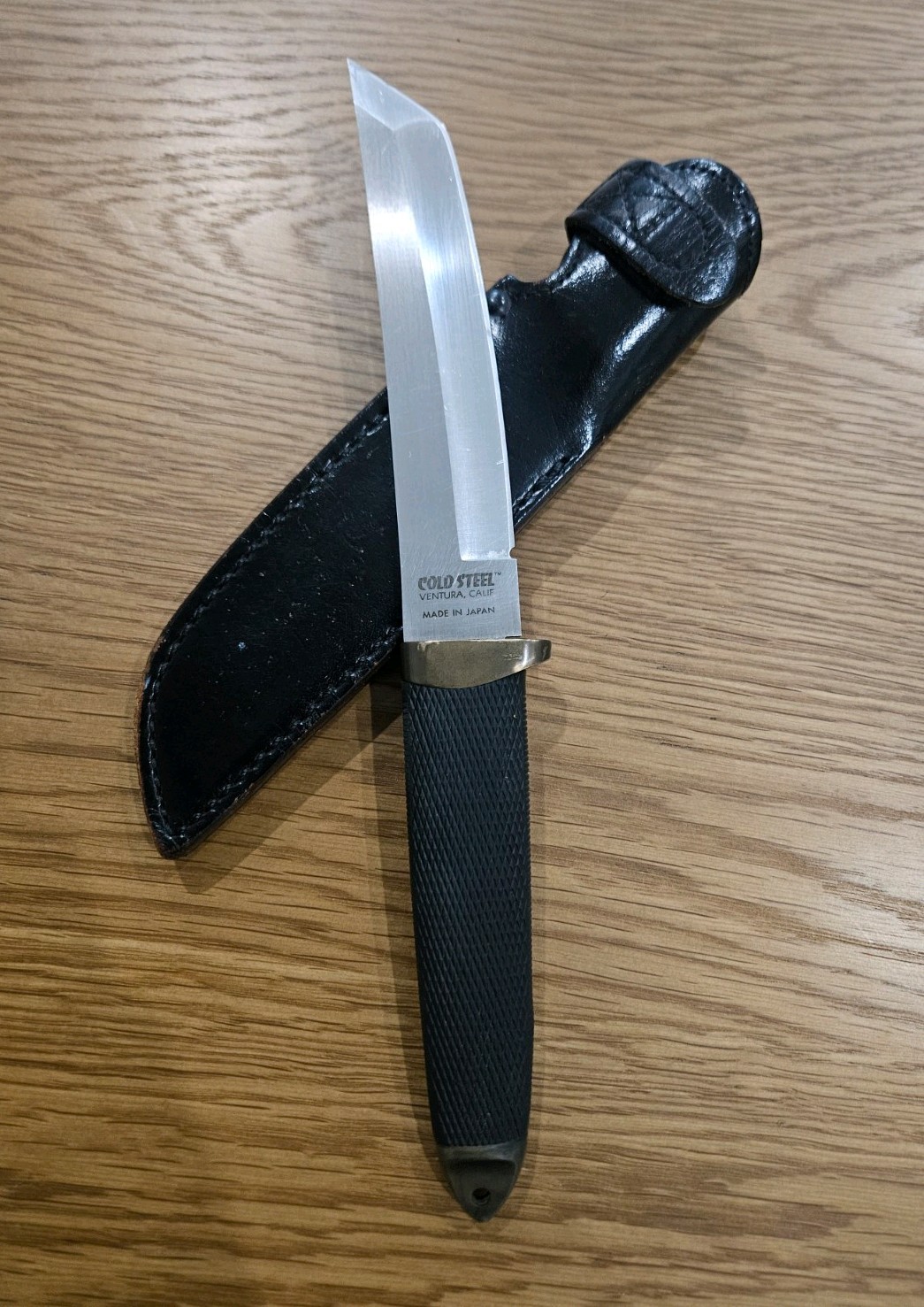 Vintage Cold Steel Tanto Model 13A, 5 3/4 inch blade brass-fittings Japanese