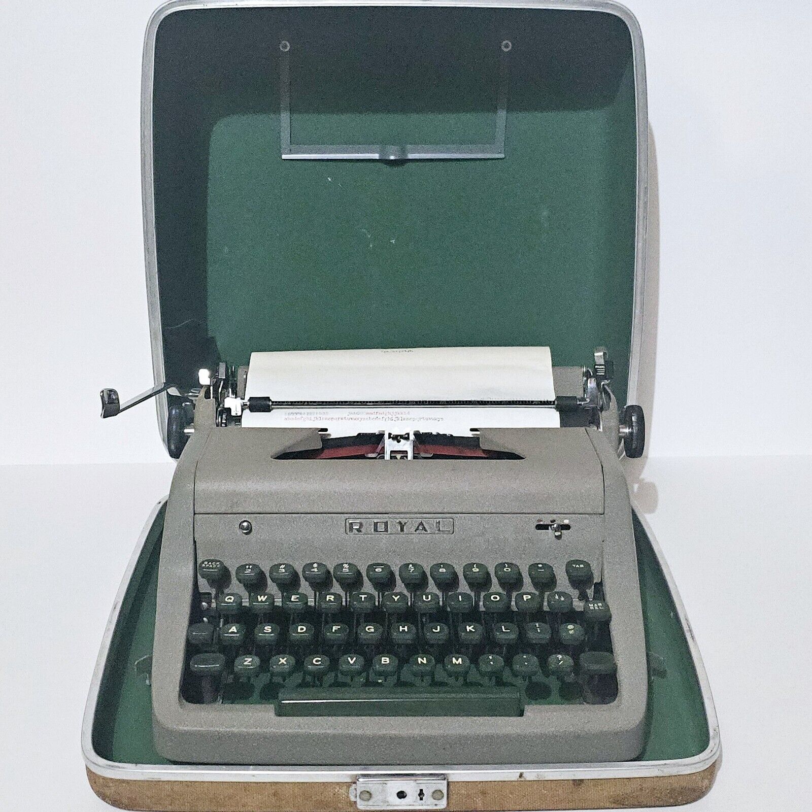 Vintage Royal Quiet De Luxe Typewriter With Case Green Keys Tested Working 1955