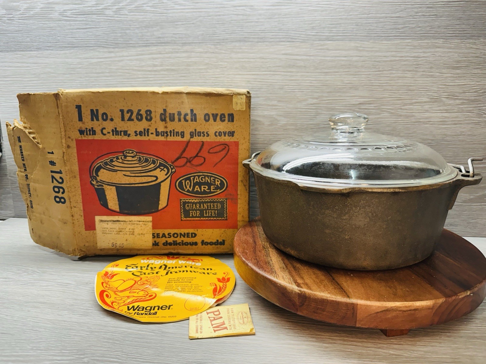 VTG Wagner Ware No 1268 Cast Iron Dutch Oven C-Thru Glass Lid Original Box VTG Wagner Ware No 1268 Cast Iron Dutch Oven C-Thru Glass Lid Original Box
