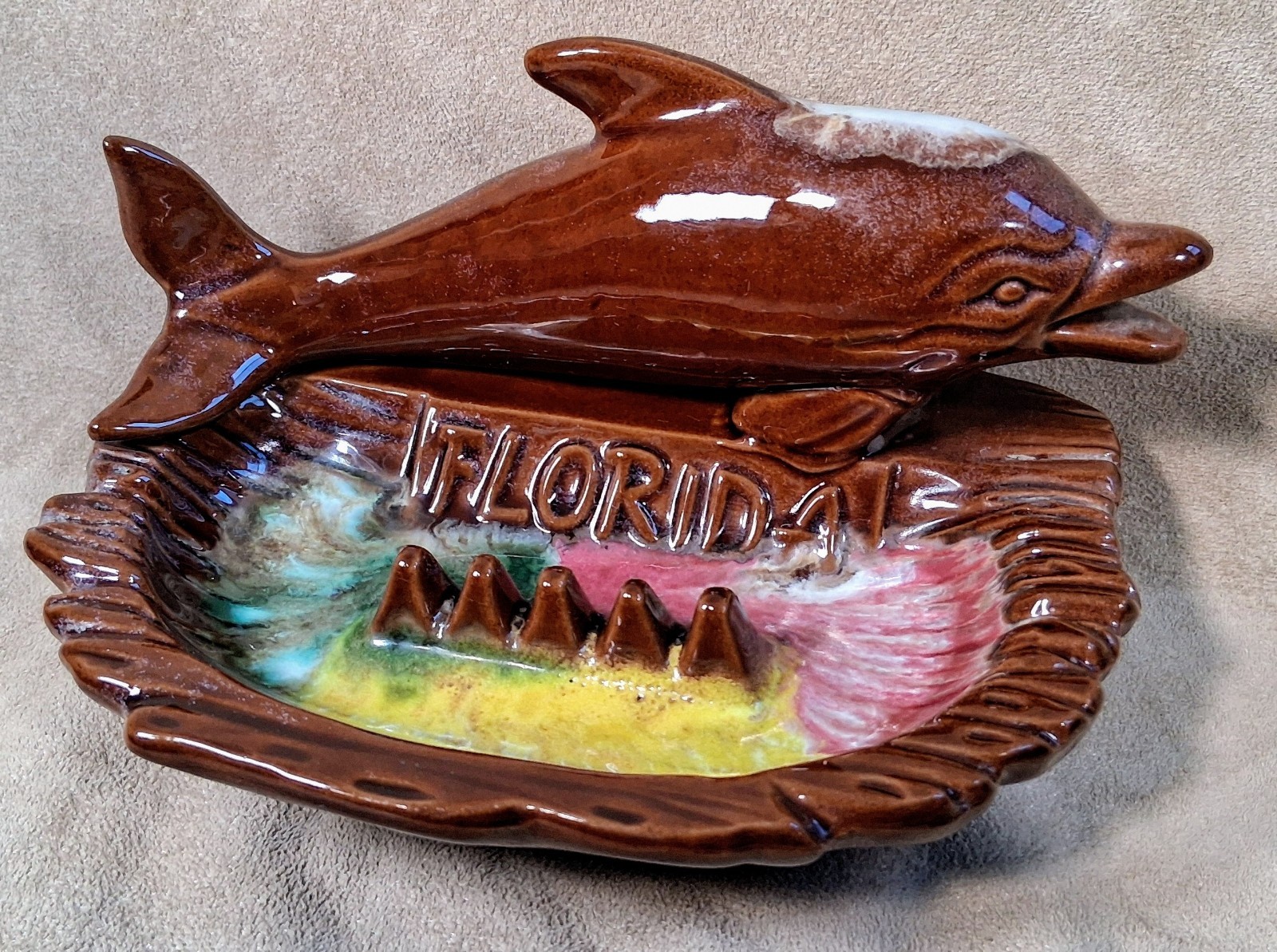 FanTASTIC Vintage FLORIDA AshTray Ceramic Dolphin 1970-80s Drip Glaze Pottery 7