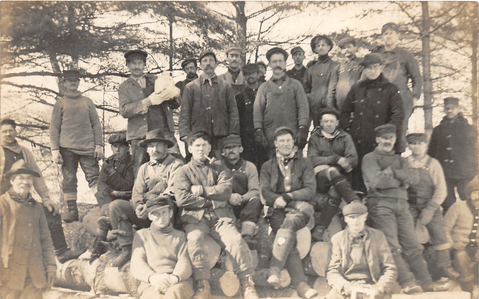 H94/ Occupational RPPC Postcard c1910 Logging Crew Loggers Forestry 129