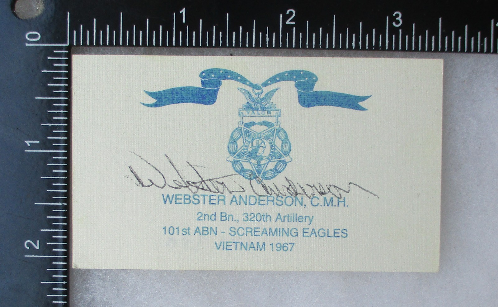 MEDAL of HONOR RECIPIENT WEBSTER ANDERSON HAND SIGNED AUTOGRAPH on MOH CARD