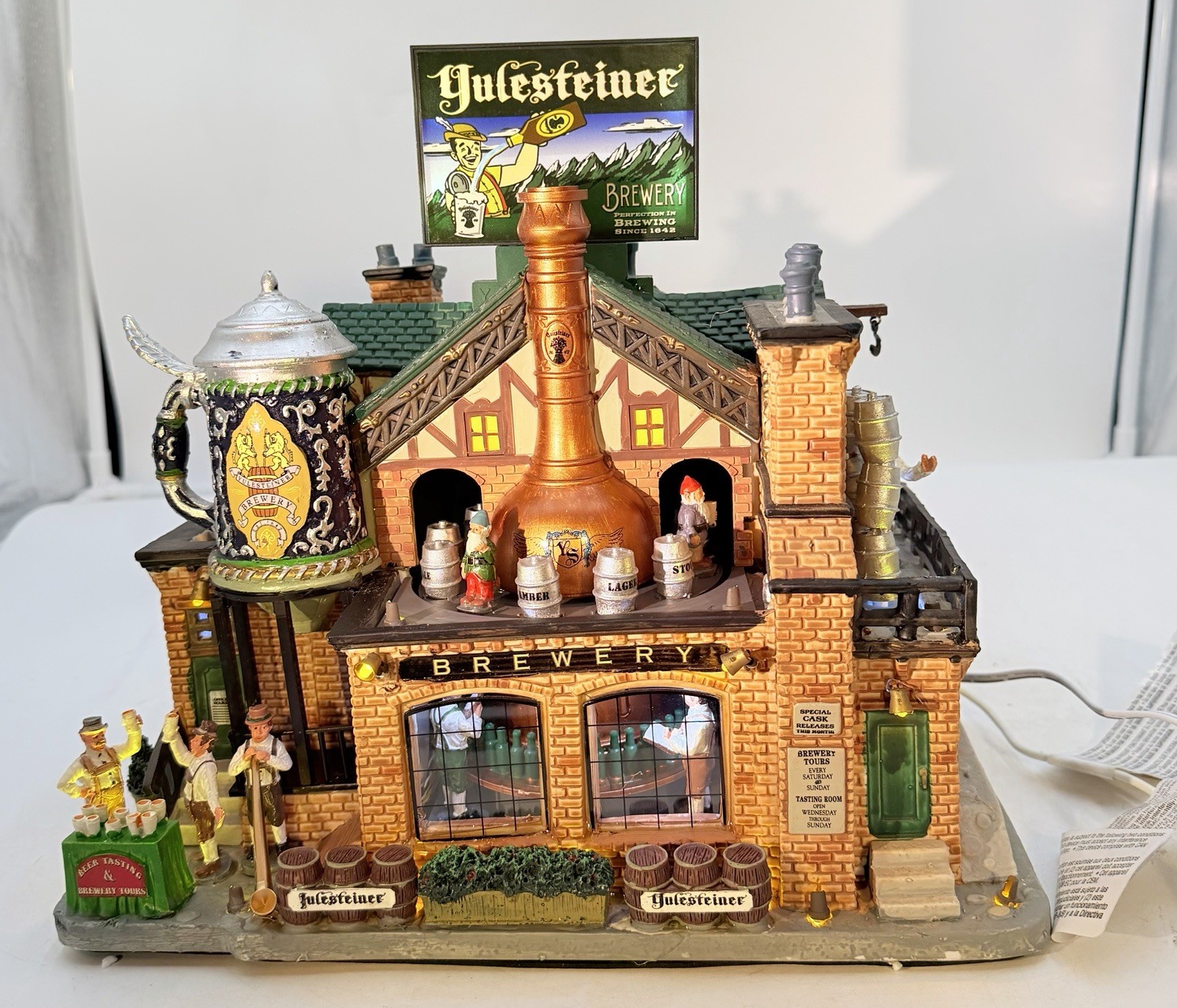 2010 Lemax Yulesteiner Brewery Animated Musical Lighted Christmas Village W/Box