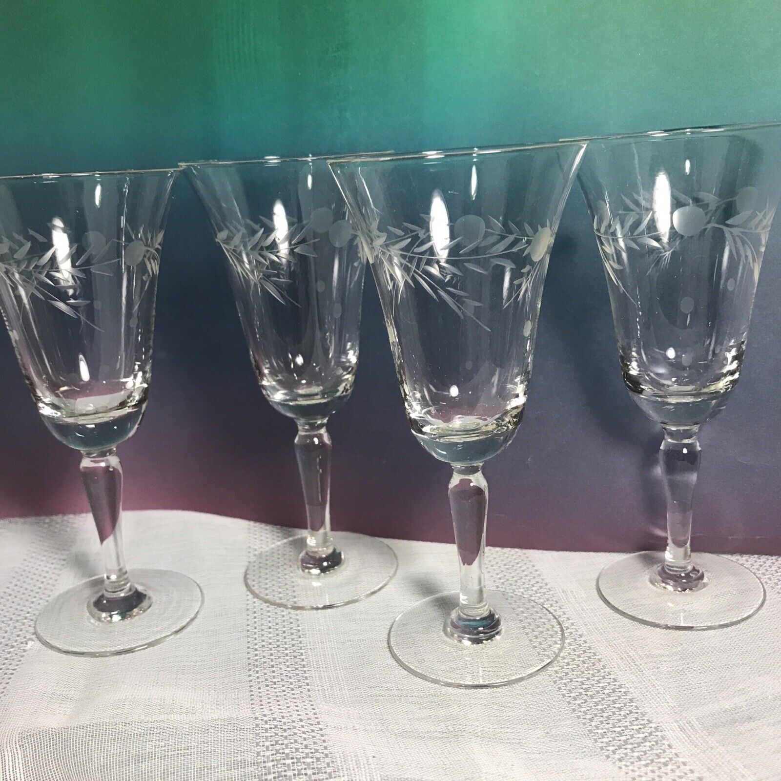 ETCHED CORDIAL liqueur shot set of 4.cocktail glass VTG  Stemware glasses Estate